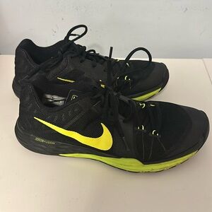 Nike Dual Fusion Training Sneakers